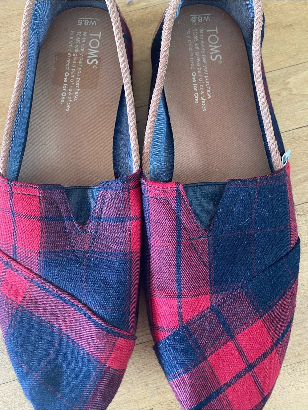 TOMS Women's Red and Black Plaid Slip-On Flats 8.5
